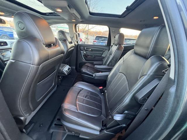 used 2015 Chevrolet Traverse car, priced at $8,500