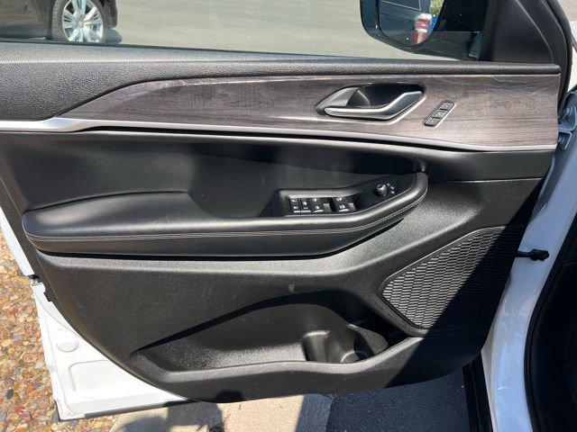 used 2023 Jeep Grand Cherokee L car, priced at $34,000