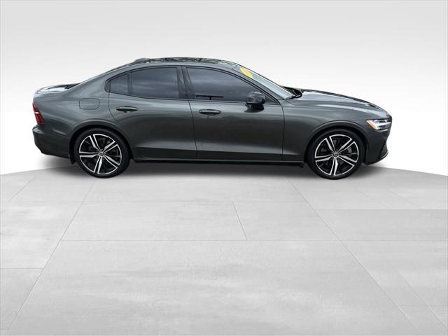 used 2022 Volvo S60 Recharge Plug-In Hybrid car, priced at $27,500