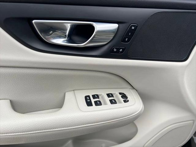 used 2022 Volvo S60 Recharge Plug-In Hybrid car, priced at $27,500