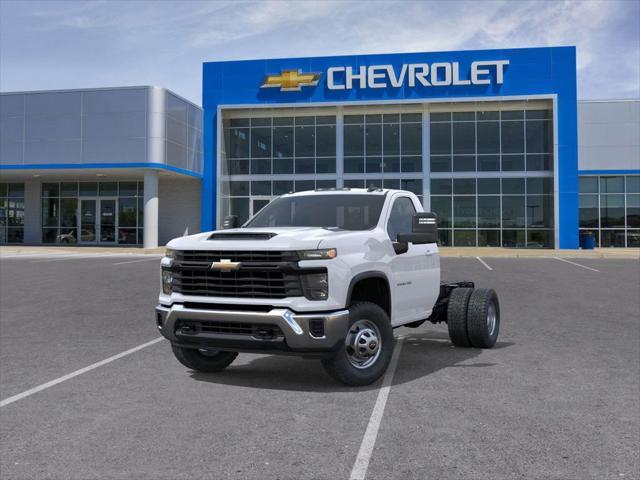 new 2025 Chevrolet Silverado 3500 car, priced at $61,250
