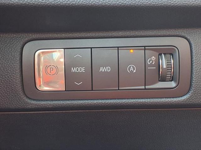 new 2025 Chevrolet Traverse car, priced at $52,819