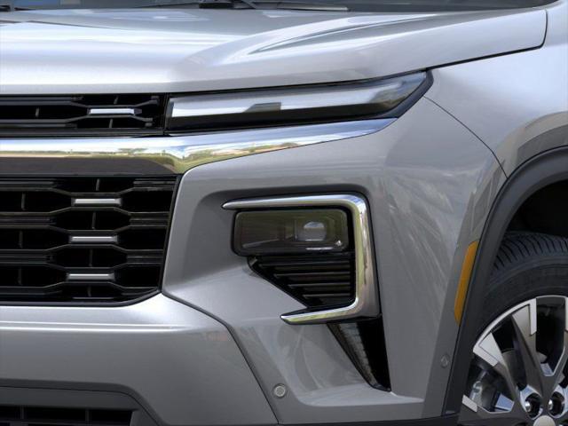 new 2025 Chevrolet Traverse car