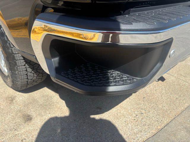 new 2025 Chevrolet Silverado 1500 car, priced at $61,940