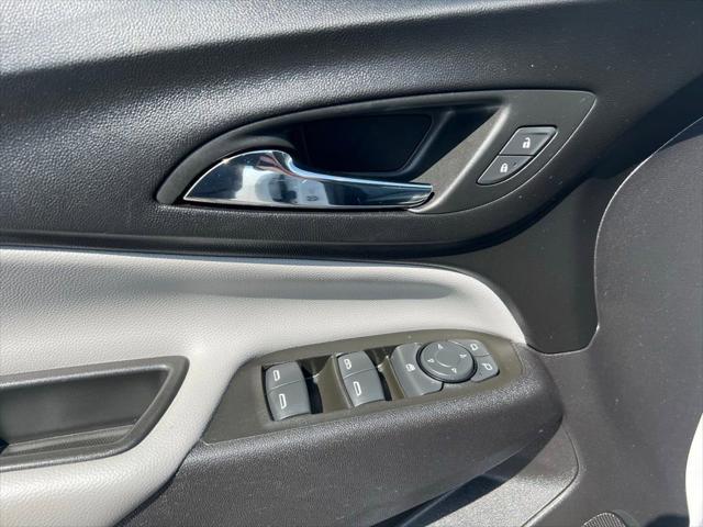 used 2024 Chevrolet Equinox car, priced at $22,400
