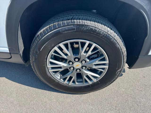 used 2025 Chevrolet Traverse car, priced at $41,500