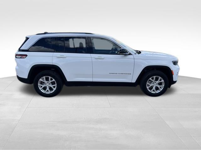used 2023 Jeep Grand Cherokee car, priced at $33,500