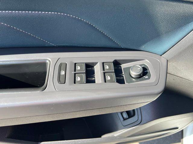used 2021 Volkswagen Atlas Cross Sport car, priced at $22,500