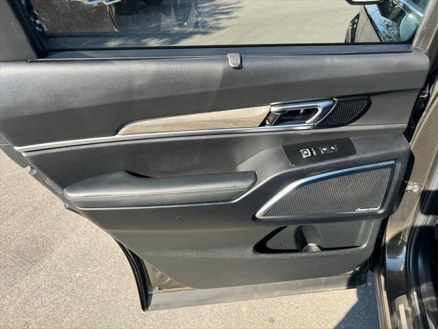 used 2022 Kia Telluride car, priced at $38,400
