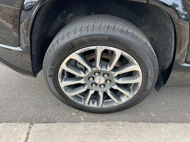used 2021 GMC Acadia car, priced at $35,400