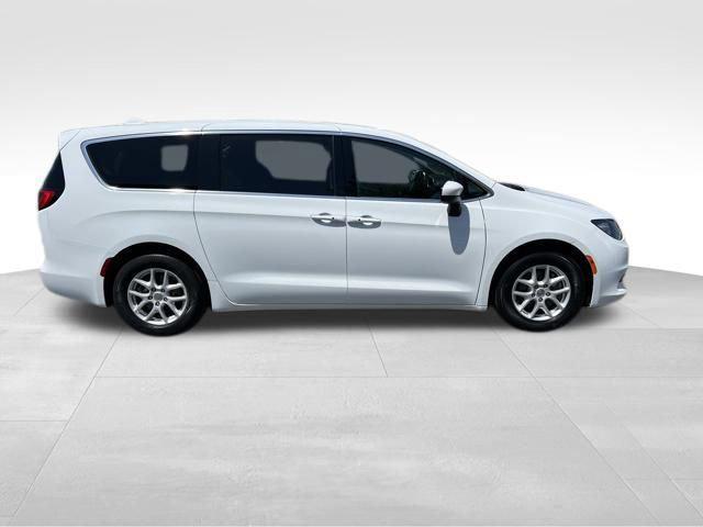 used 2017 Chrysler Pacifica car, priced at $20,000