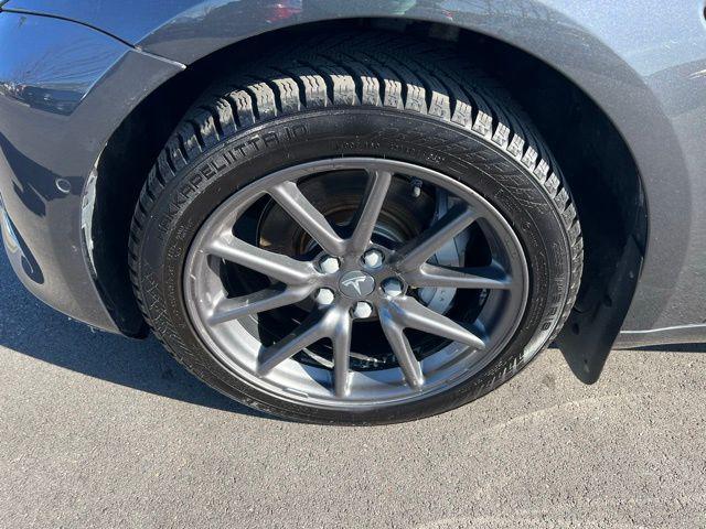 used 2018 Tesla Model 3 car, priced at $21,000