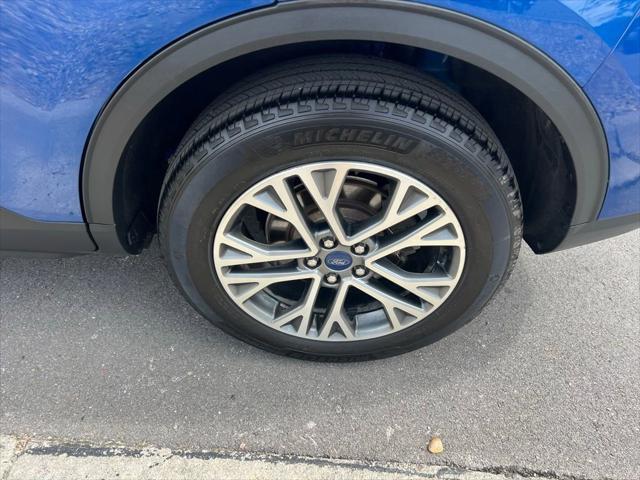 used 2022 Ford Escape car, priced at $20,600