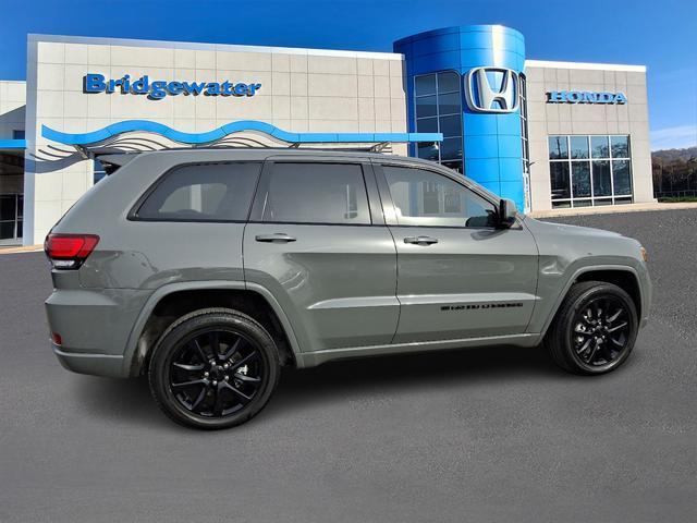 used 2022 Jeep Grand Cherokee car, priced at $28,195