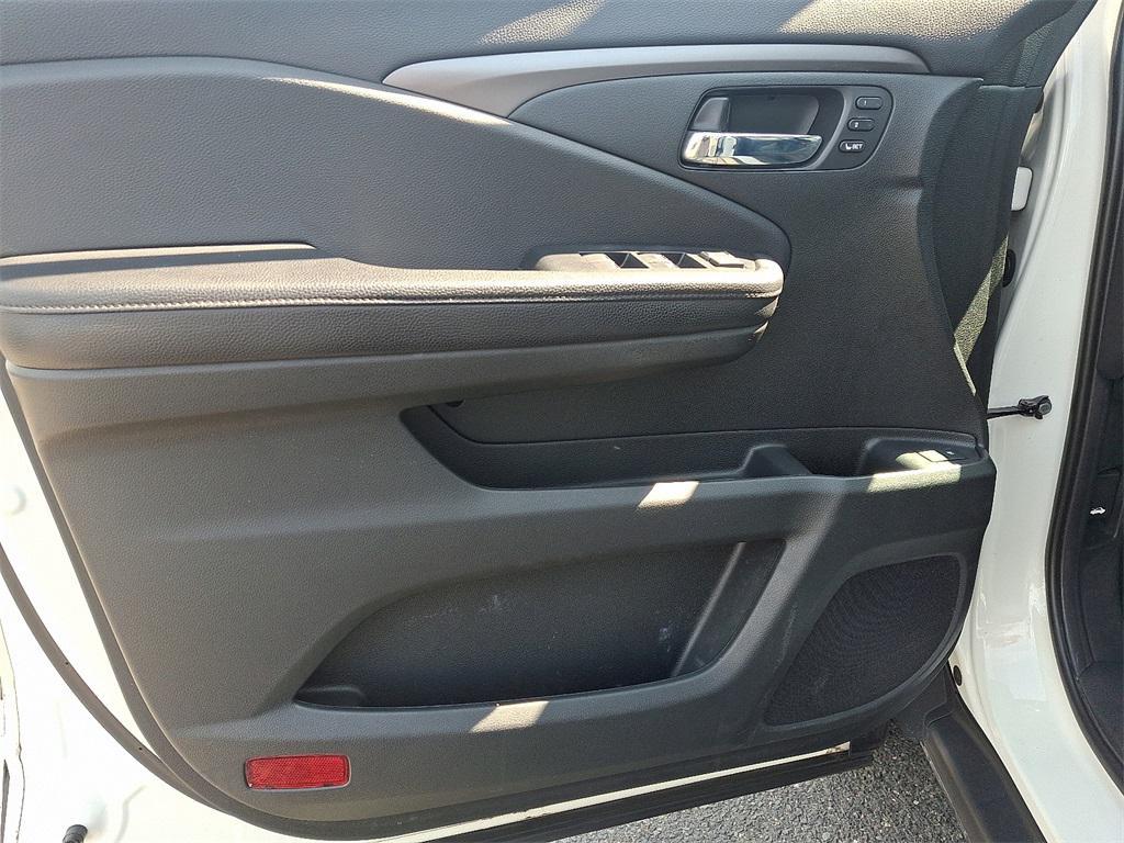 used 2019 Honda Pilot car, priced at $22,995