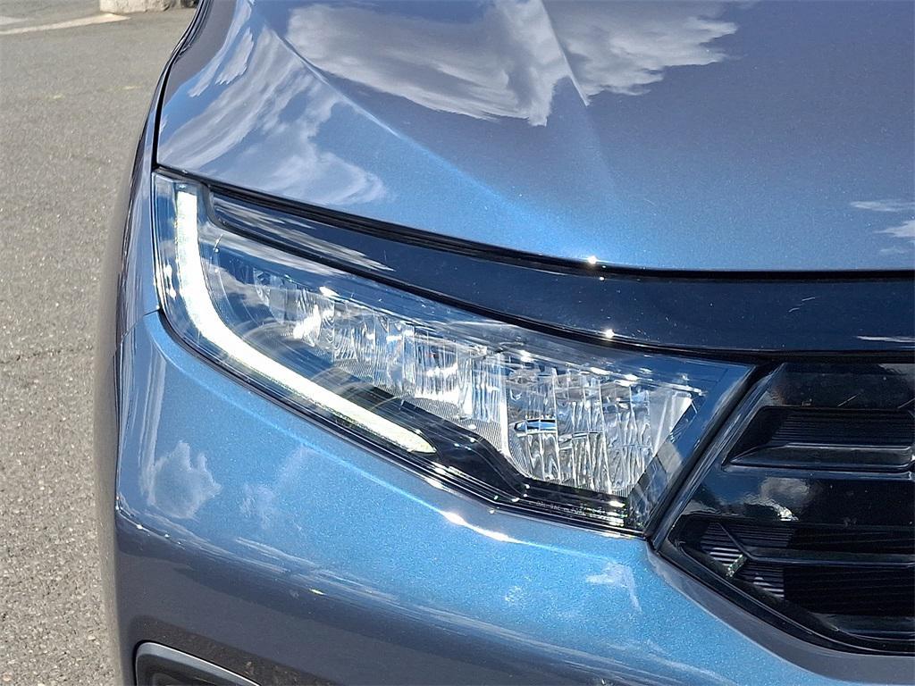 used 2025 Honda Odyssey car, priced at $43,595