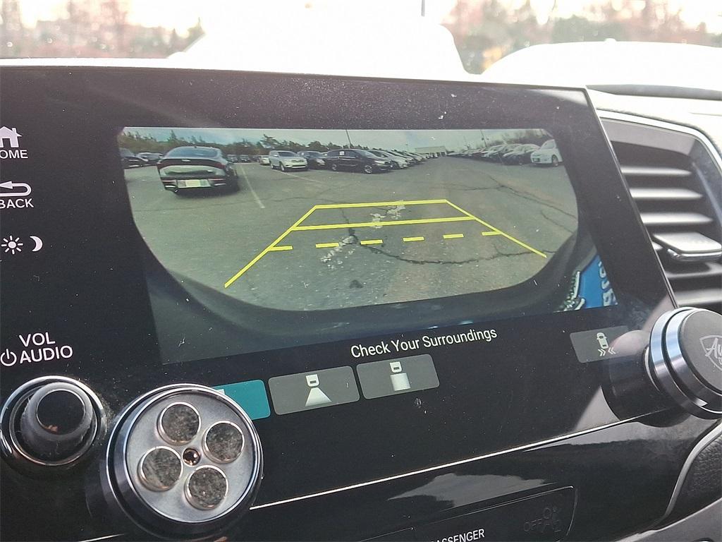 used 2022 Honda Pilot car, priced at $25,295