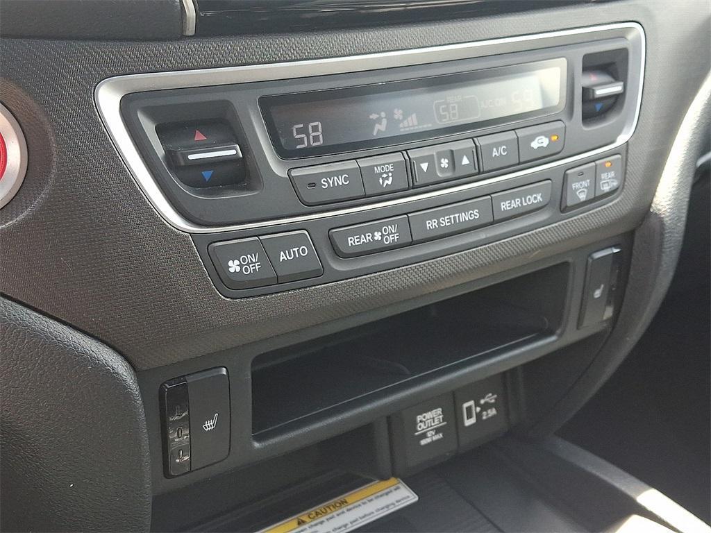 used 2022 Honda Pilot car, priced at $30,995