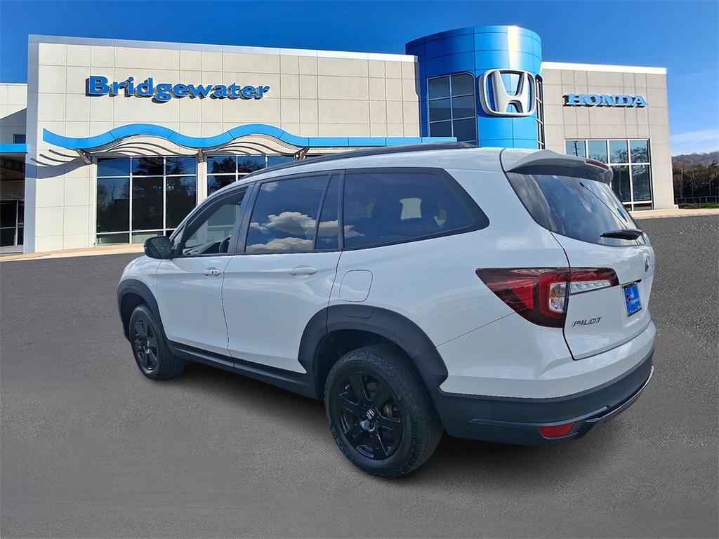 used 2022 Honda Pilot car, priced at $30,995