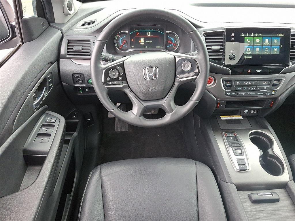 used 2022 Honda Pilot car, priced at $27,995