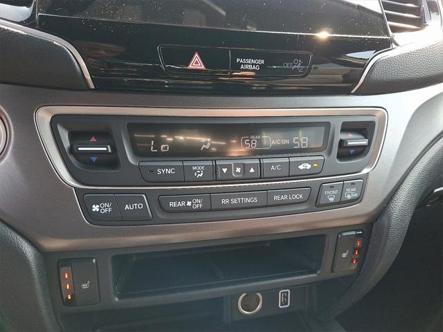 used 2022 Honda Pilot car, priced at $28,995