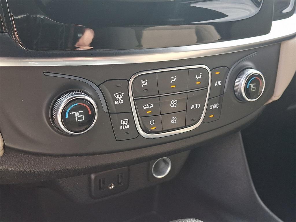 used 2022 Chevrolet Traverse car, priced at $22,995