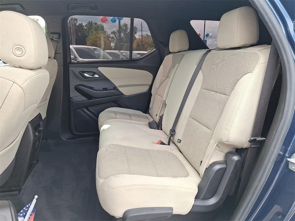 used 2022 Chevrolet Traverse car, priced at $22,995