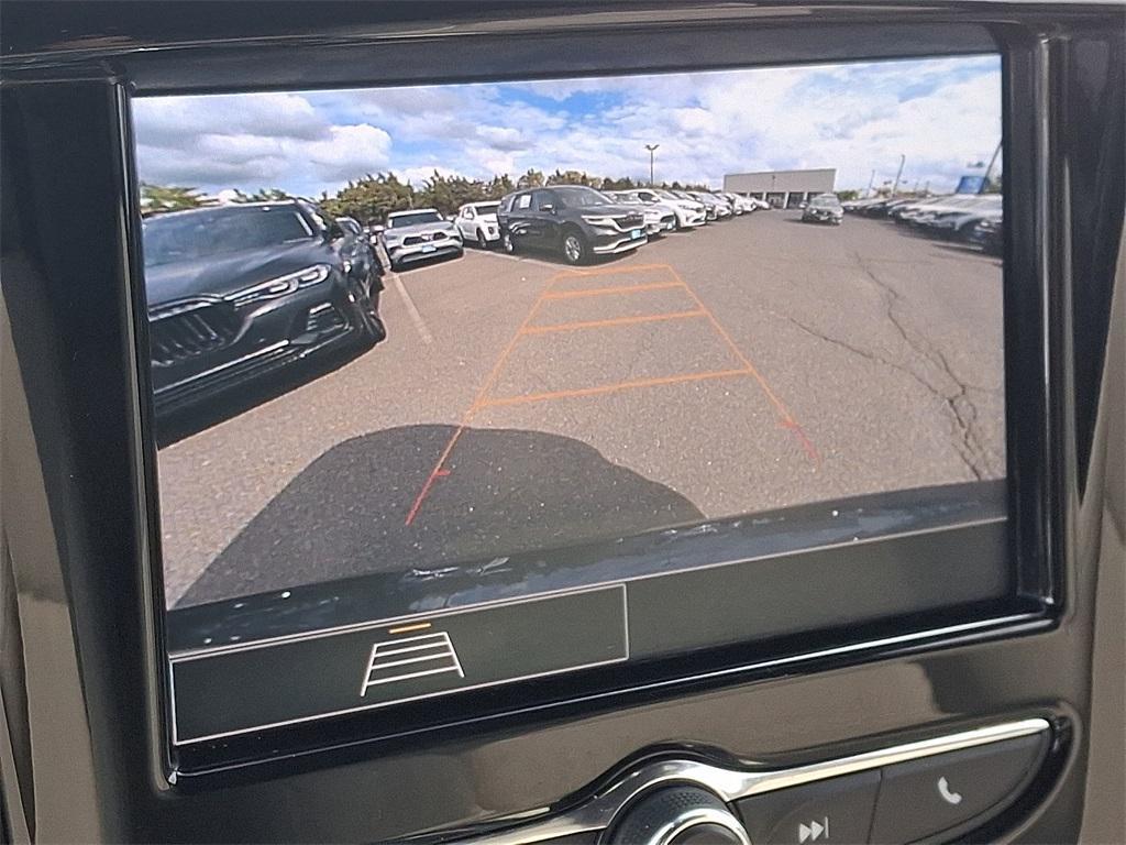 used 2022 Chevrolet Traverse car, priced at $22,995