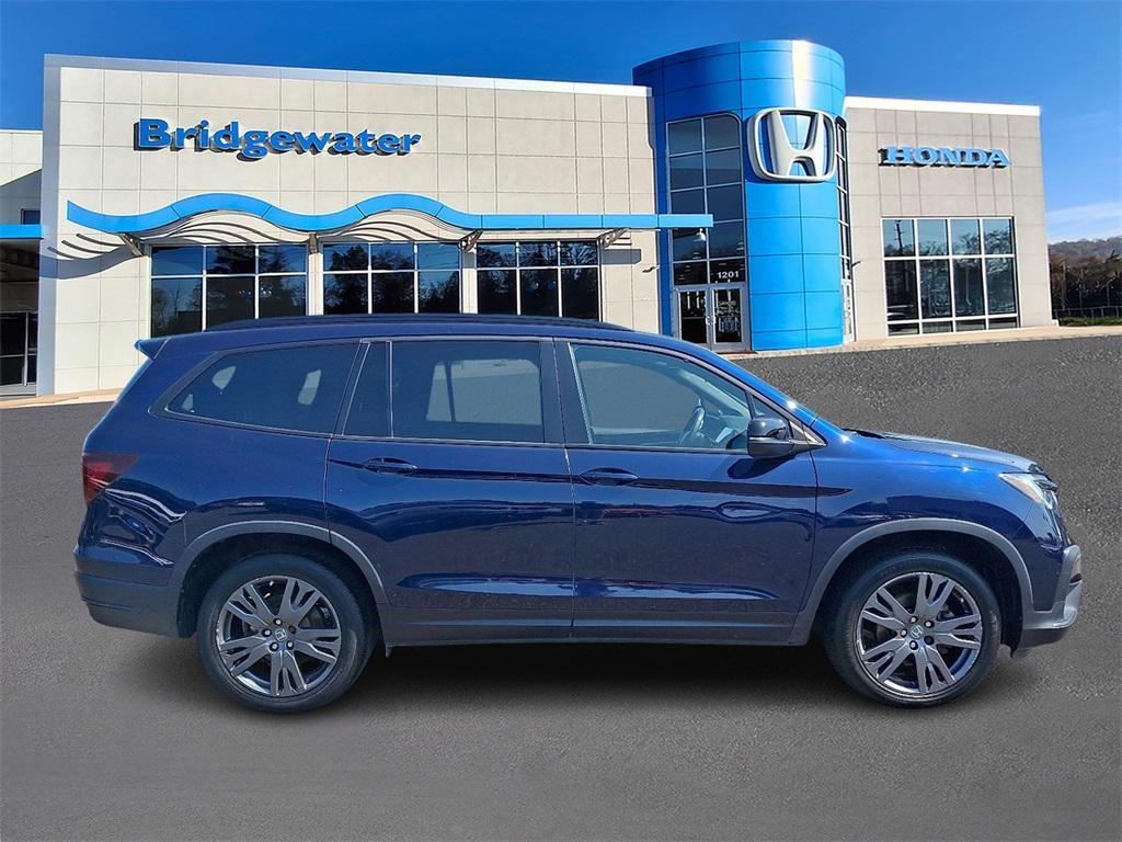 used 2022 Honda Pilot car, priced at $28,995