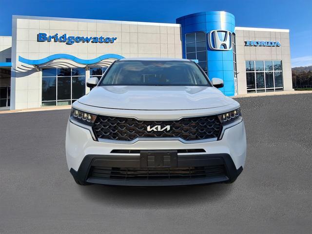 used 2022 Kia Sorento car, priced at $22,595