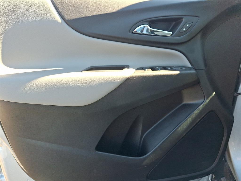 used 2022 Chevrolet Equinox car, priced at $17,995