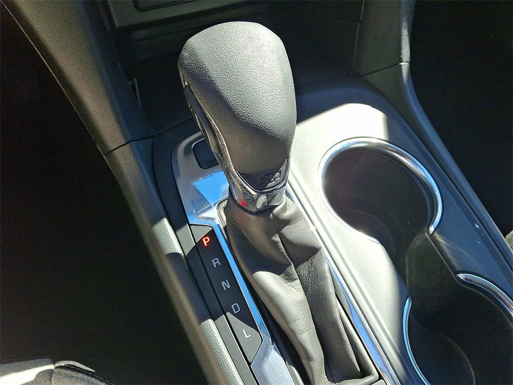 used 2022 Chevrolet Equinox car, priced at $17,995