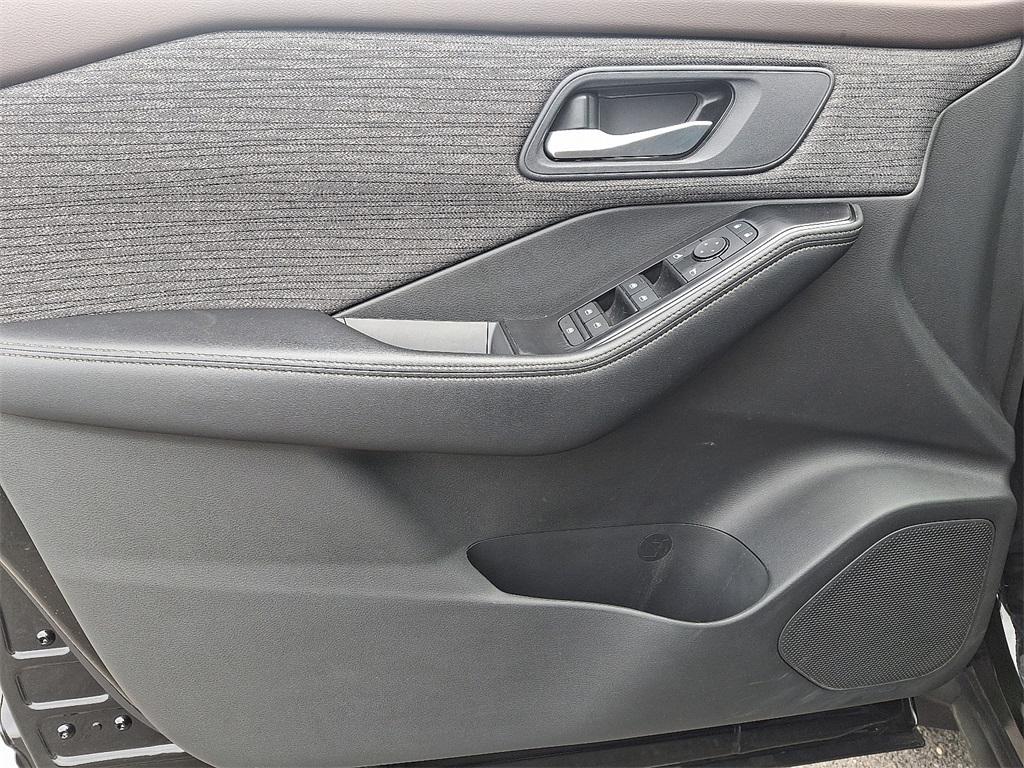 used 2023 Nissan Rogue car, priced at $21,995