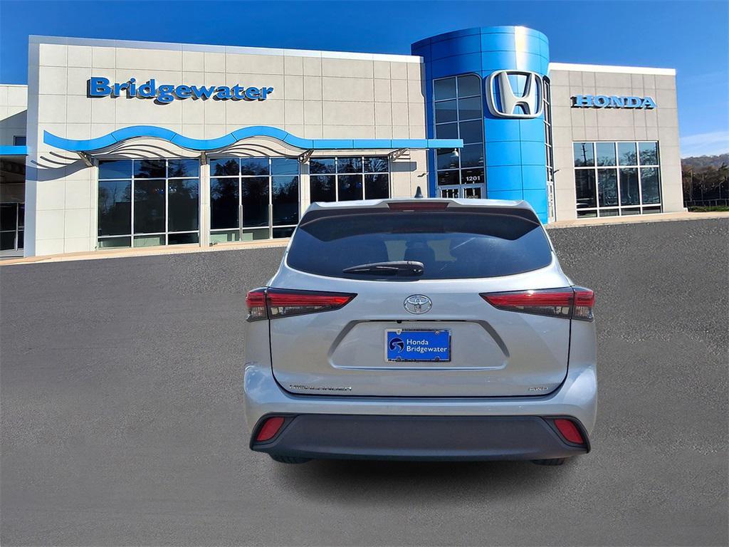 used 2022 Toyota Highlander car, priced at $23,795