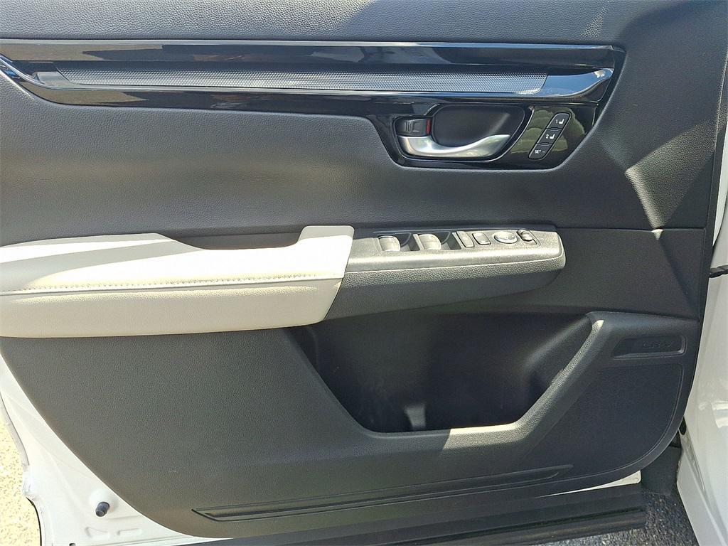 used 2023 Honda CR-V car, priced at $30,595