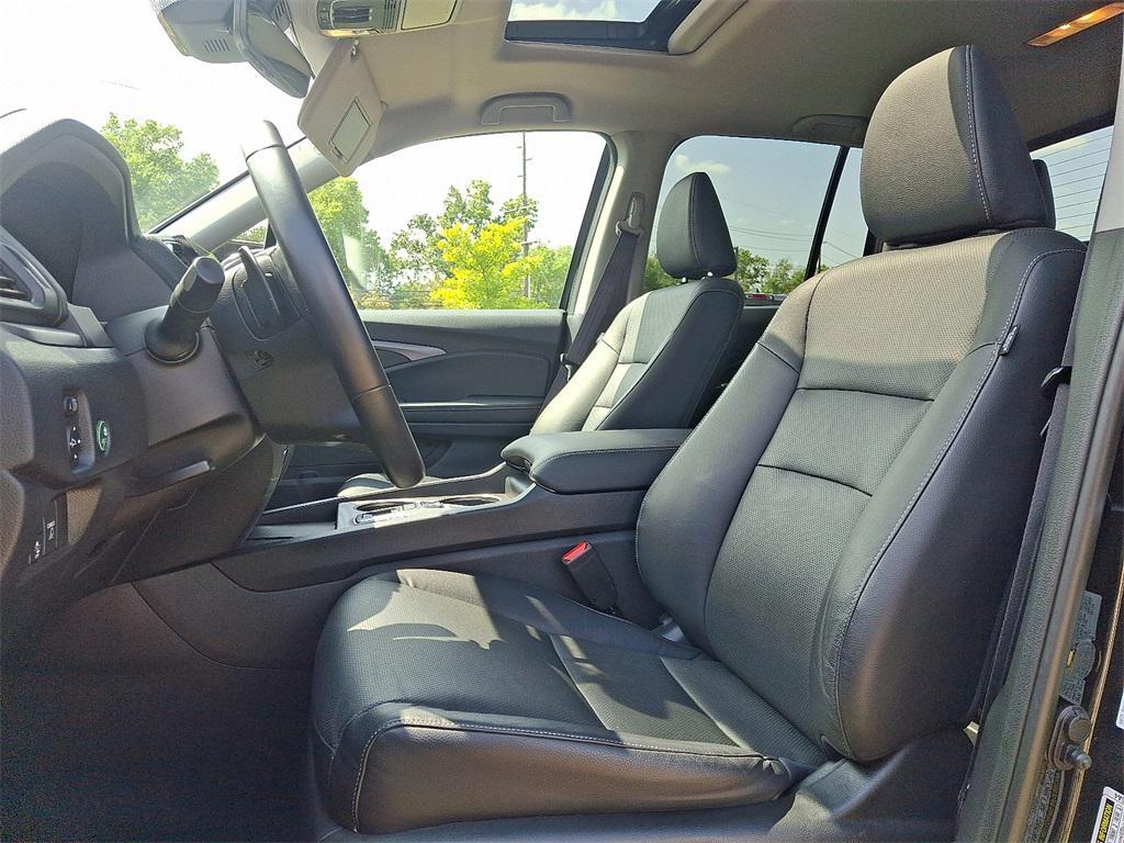 used 2024 Honda Ridgeline car, priced at $35,995