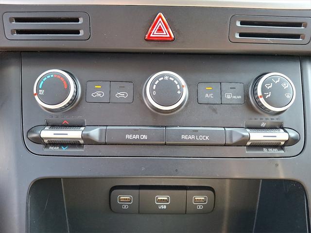 used 2023 Kia Carnival car, priced at $30,995