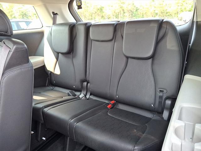 used 2023 Kia Carnival car, priced at $30,995