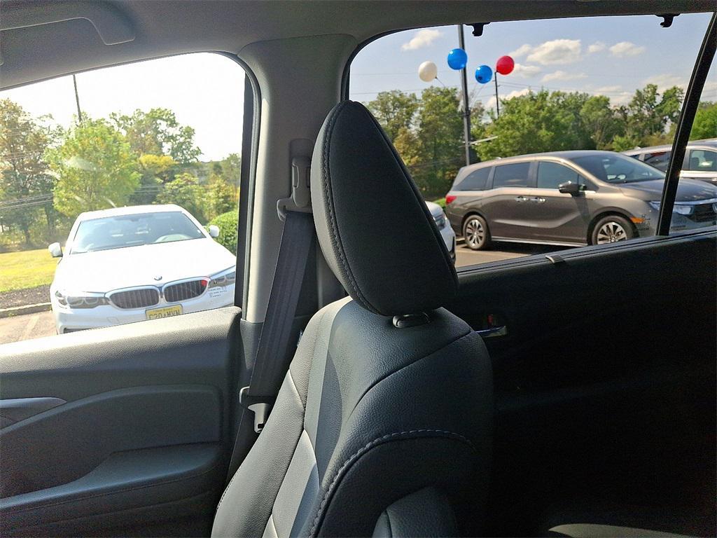 used 2022 Honda Pilot car, priced at $30,995