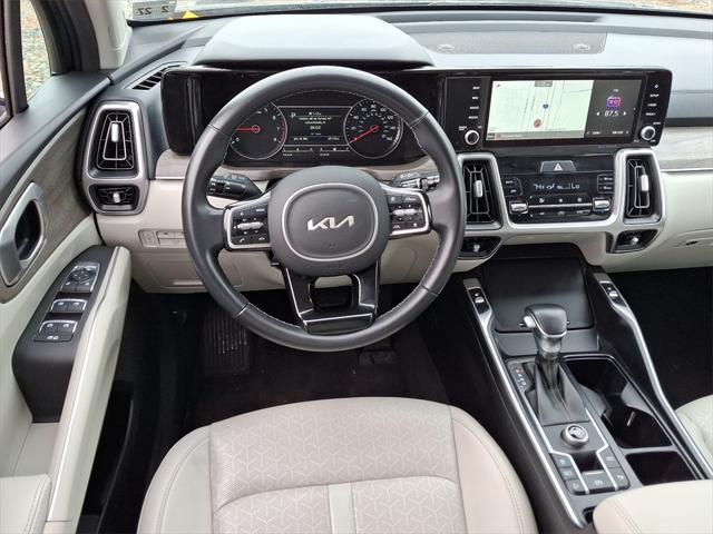 used 2022 Kia Sorento car, priced at $25,595