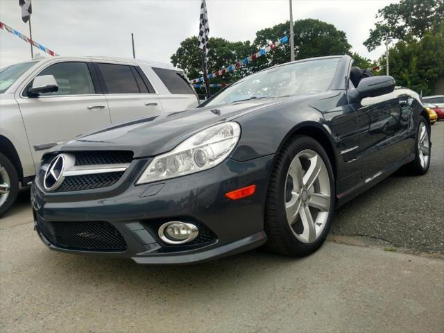 used 2009 Mercedes-Benz SL-Class car, priced at $32,995