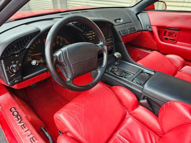 used 1992 Chevrolet Corvette car, priced at $15,995