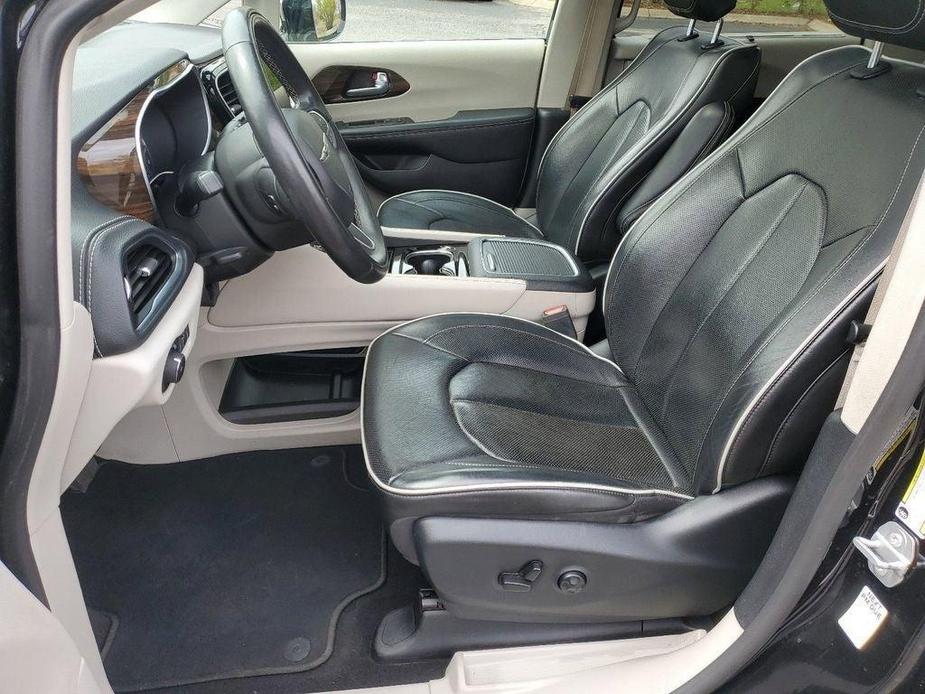 used 2022 Chrysler Pacifica car, priced at $26,590