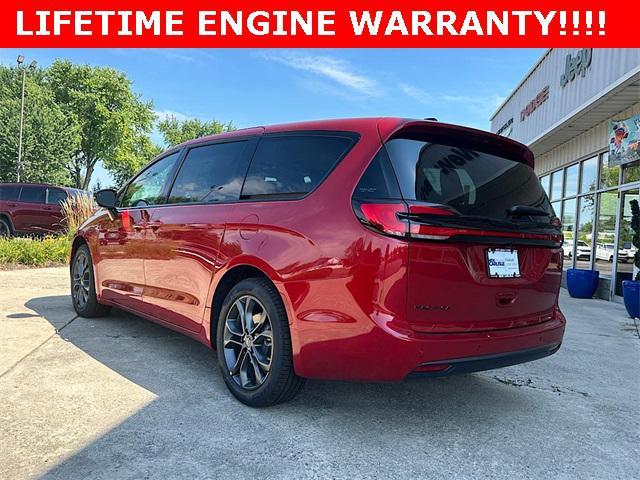 new 2026 Chrysler Pacifica car, priced at $43,775