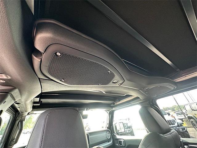 new 2025 Jeep Wrangler car, priced at $52,950