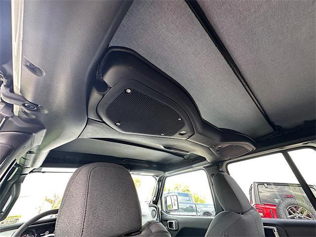 new 2026 Jeep Gladiator car, priced at $48,430