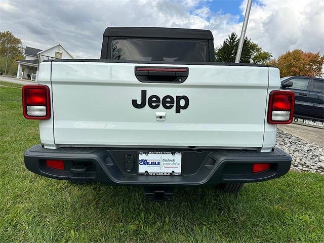 new 2026 Jeep Gladiator car, priced at $48,430