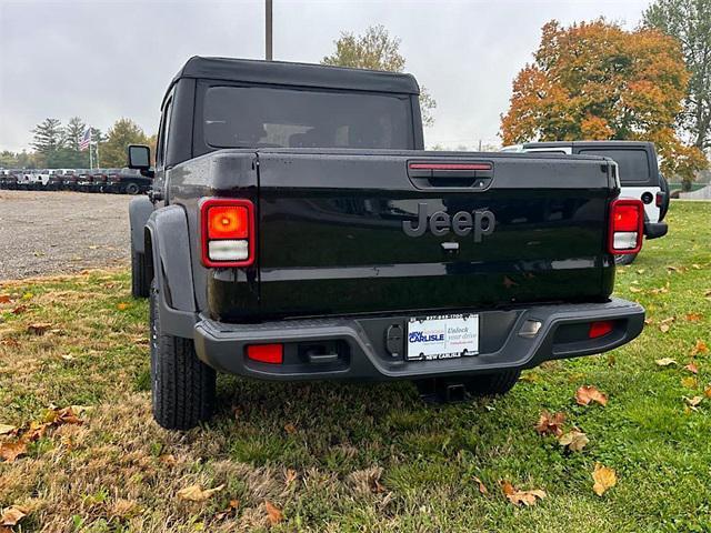 new 2026 Jeep Gladiator car, priced at $46,630