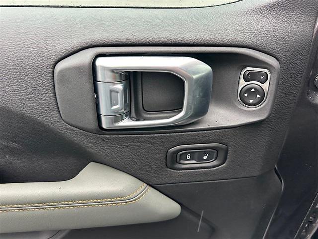 new 2026 Jeep Gladiator car, priced at $55,600