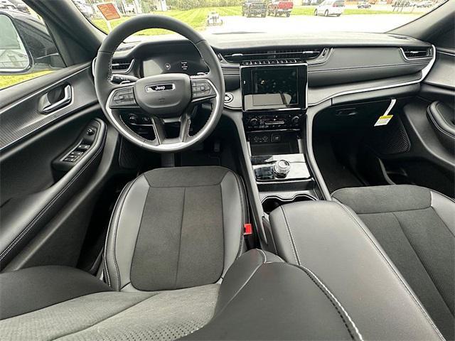 new 2025 Jeep Grand Cherokee L car, priced at $44,915